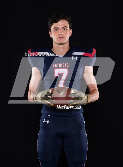 Thumbnail 3 in Liberty Senior Photos photogallery.