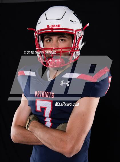 Thumbnail 2 in Liberty Senior Photos photogallery.