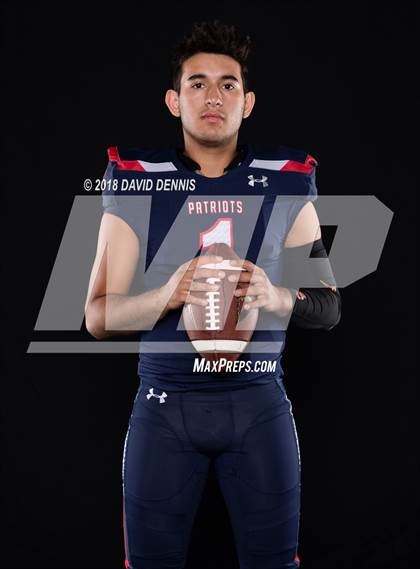 Thumbnail 2 in Liberty Senior Photos photogallery.