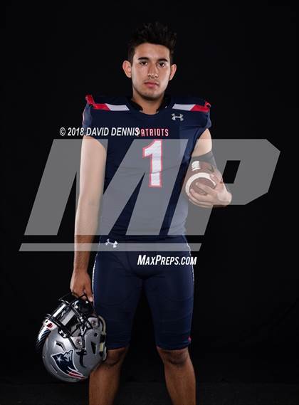 Thumbnail 3 in Liberty Senior Photos photogallery.