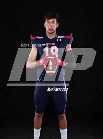 Thumbnail 2 in Liberty Senior Photos photogallery.
