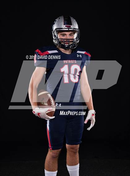 Thumbnail 1 in Liberty Senior Photos photogallery.