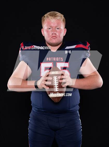 Thumbnail 2 in Liberty Senior Photos photogallery.