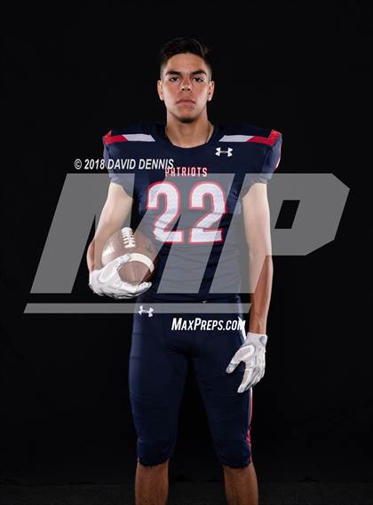 Thumbnail 2 in Liberty Senior Photos photogallery.