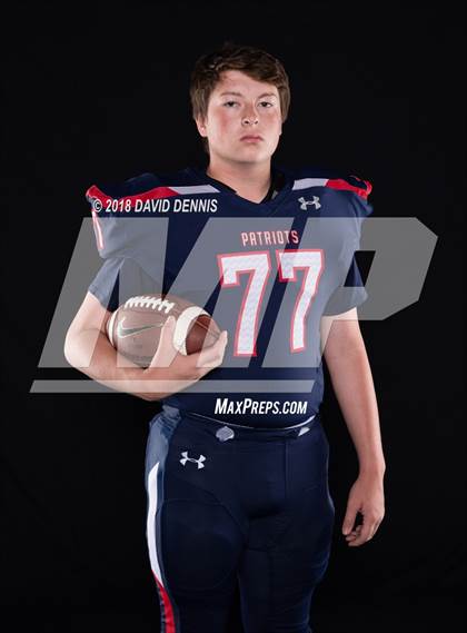 Thumbnail 2 in Liberty Senior Photos photogallery.