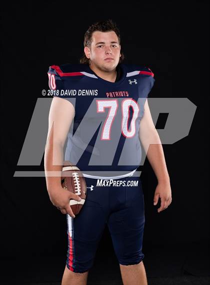 Thumbnail 2 in Liberty Senior Photos photogallery.