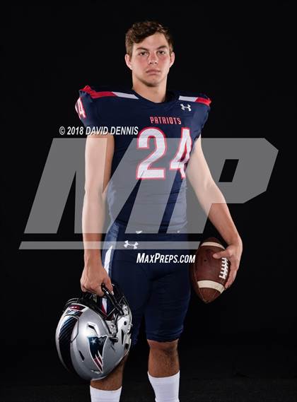 Thumbnail 2 in Liberty Senior Photos photogallery.