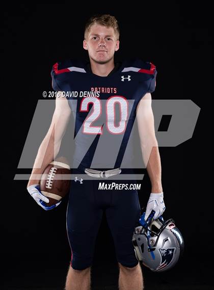 Thumbnail 2 in Liberty Senior Photos photogallery.