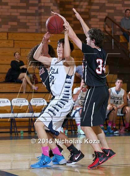 Thumbnail 3 in Harvard-Westlake vs. Loyola photogallery.
