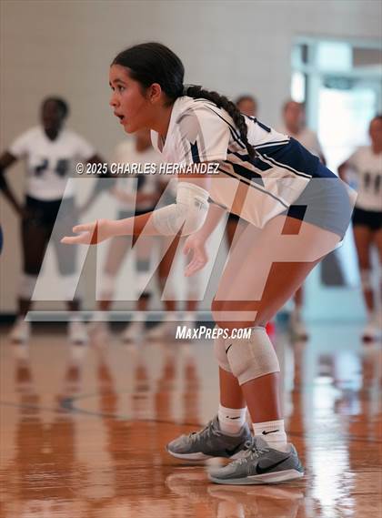 Thumbnail 1 in Tomball Memorial @ College Station photogallery.