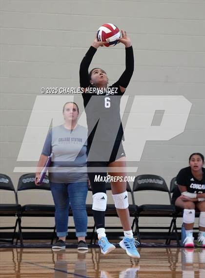 Thumbnail 1 in Tomball Memorial @ College Station photogallery.