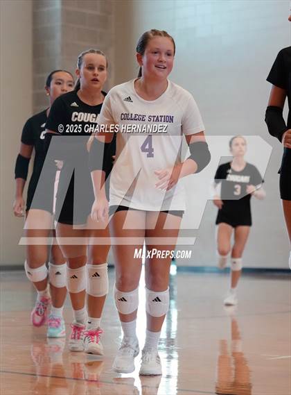 Thumbnail 3 in Tomball Memorial @ College Station photogallery.