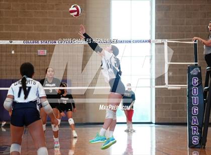 Thumbnail 3 in Tomball Memorial @ College Station photogallery.