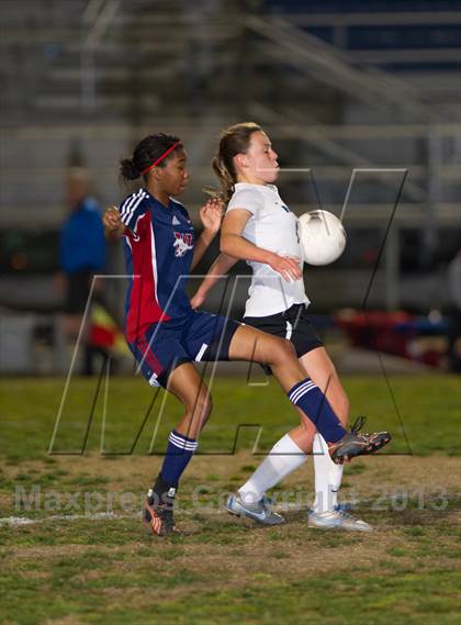 Thumbnail 3 in Tulare Western vs Frontier (CIF CS D2 Quarterfinals) photogallery.