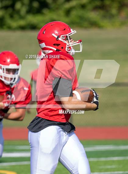 Thumbnail 2 in Grafton @ St. John's (Scrimmage) photogallery.