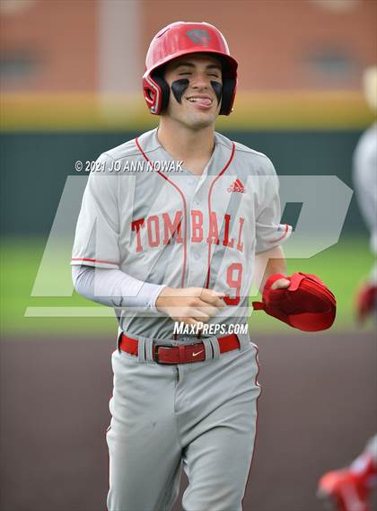 Thumbnail 2 in Tomball @ Cypress Woods (UIL 6A Bi-District Playoff) photogallery.