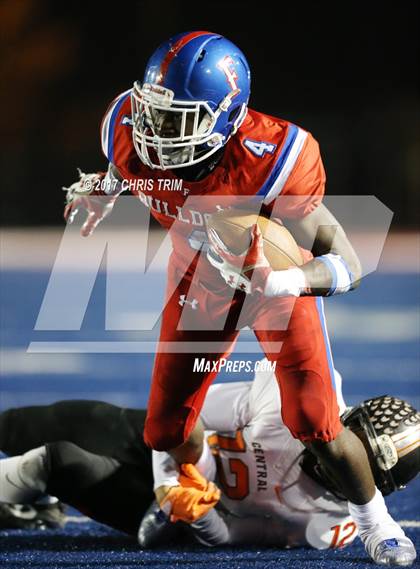 Thumbnail 3 in Central @ Folsom (CIF NorCal Regional 1-AA Division Final) photogallery.