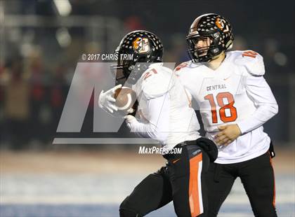 Thumbnail 2 in Central @ Folsom (CIF NorCal Regional 1-AA Division Final) photogallery.