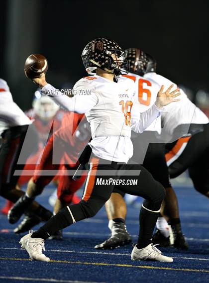 Thumbnail 1 in Central @ Folsom (CIF NorCal Regional 1-AA Division Final) photogallery.