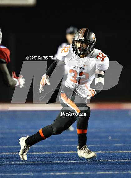 Thumbnail 3 in Central @ Folsom (CIF NorCal Regional 1-AA Division Final) photogallery.