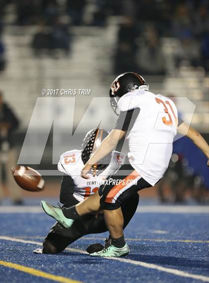 Thumbnail 2 in Central @ Folsom (CIF NorCal Regional 1-AA Division Final) photogallery.