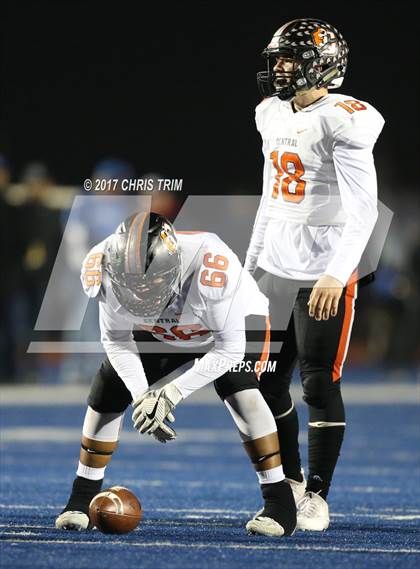Thumbnail 2 in Central @ Folsom (CIF NorCal Regional 1-AA Division Final) photogallery.