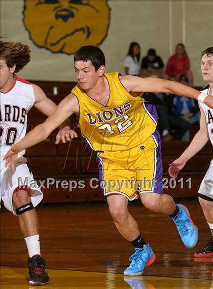 Thumbnail 3 in Live Oak vs. Corning (Pierce Tournament) photogallery.