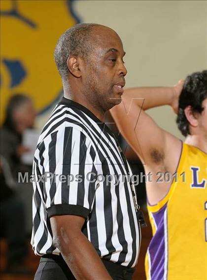 Thumbnail 3 in Live Oak vs. Corning (Pierce Tournament) photogallery.