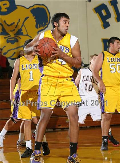 Thumbnail 3 in Live Oak vs. Corning (Pierce Tournament) photogallery.