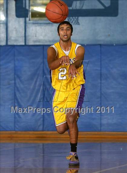 Thumbnail 1 in Live Oak vs. Corning (Pierce Tournament) photogallery.