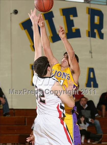 Thumbnail 3 in Live Oak vs. Corning (Pierce Tournament) photogallery.