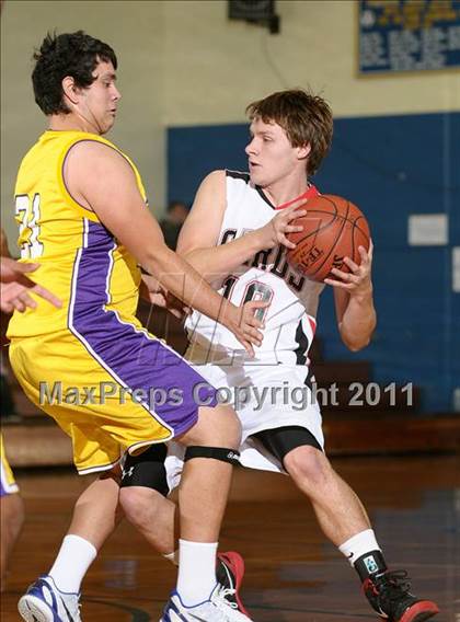 Thumbnail 1 in Live Oak vs. Corning (Pierce Tournament) photogallery.