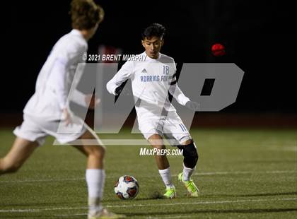 Thumbnail 3 in Atlas Preparatory School vs. Roaring Fork (CHSAA 3A Semifinals) photogallery.