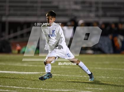 Thumbnail 3 in Atlas Preparatory School vs. Roaring Fork (CHSAA 3A Semifinals) photogallery.