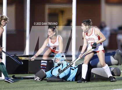 Thumbnail 2 in Gloucester vs. Loudoun Valley (VHSL Class 4 Final) photogallery.