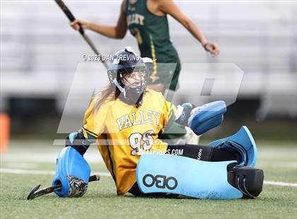 Thumbnail 2 in Gloucester vs. Loudoun Valley (VHSL Class 4 Final) photogallery.