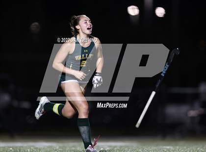 Thumbnail 2 in Gloucester vs. Loudoun Valley (VHSL Class 4 Final) photogallery.