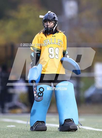Thumbnail 2 in Gloucester vs. Loudoun Valley (VHSL Class 4 Final) photogallery.