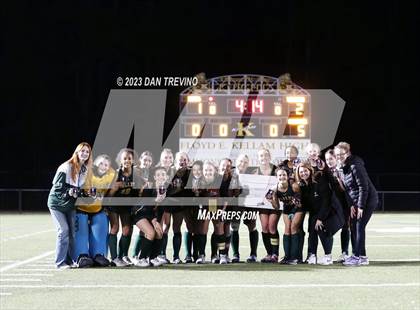 Thumbnail 3 in Gloucester vs. Loudoun Valley (VHSL Class 4 Final) photogallery.