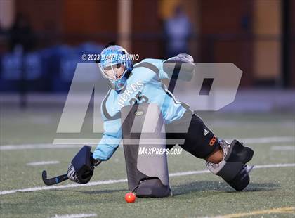 Thumbnail 1 in Gloucester vs. Loudoun Valley (VHSL Class 4 Final) photogallery.