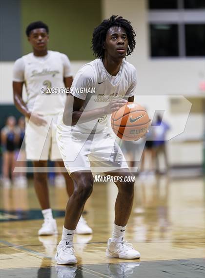 Thumbnail 2 in Westfield vs. South Lakes (VHSL Class 6D Region Final) photogallery.