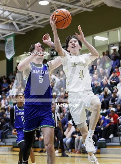 Thumbnail 1 in Westfield vs. South Lakes (VHSL Class 6D Region Final) photogallery.