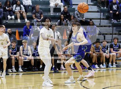 Thumbnail 2 in Westfield vs. South Lakes (VHSL Class 6D Region Final) photogallery.