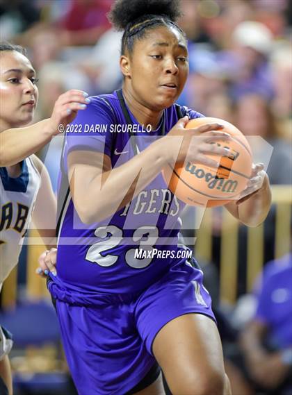 Thumbnail 2 in Millennium vs Flowing Wells (AIA 5A Finals)  photogallery.