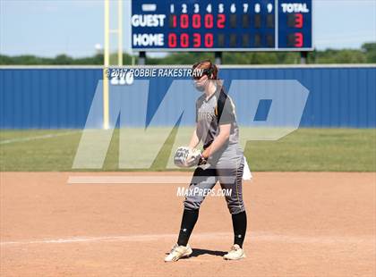 Thumbnail 2 in Crandall vs Aubrey (UIL 4A Regional Quarterfinal, Game 3) photogallery.