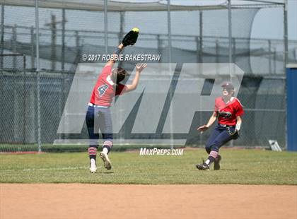 Thumbnail 1 in Crandall vs Aubrey (UIL 4A Regional Quarterfinal, Game 3) photogallery.