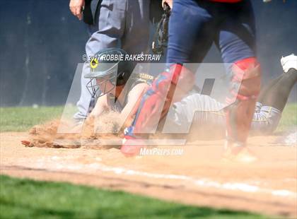 Thumbnail 3 in Crandall vs Aubrey (UIL 4A Regional Quarterfinal, Game 3) photogallery.
