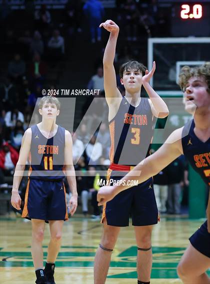 Thumbnail 2 in Seton Catholic vs Liberty Christian (IHSAA 3A Regional 27 Final) photogallery.