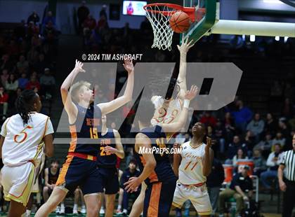 Thumbnail 1 in Seton Catholic vs Liberty Christian (IHSAA 3A Regional 27 Final) photogallery.