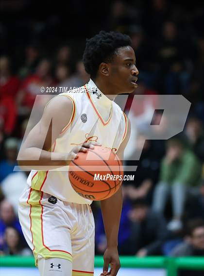 Thumbnail 3 in Seton Catholic vs Liberty Christian (IHSAA 3A Regional 27 Final) photogallery.